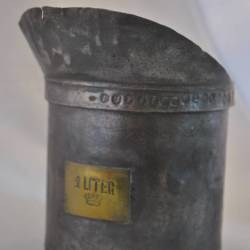 Tinnen maatbeker 1 liter, 15 cm, (1904)